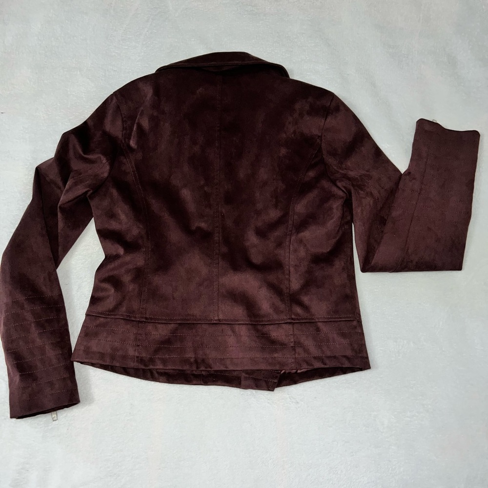 Medium Jacket - Picture 5 of 7